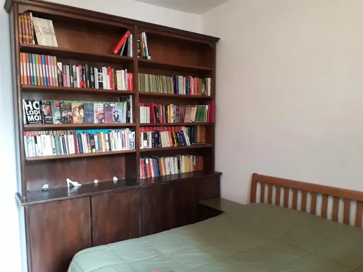 Oksyroma Bed & Breakfast  Rome